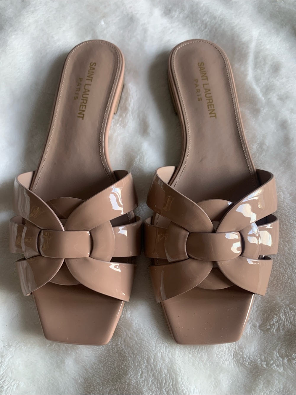 Saint Laurent Nude Patent Knot Slide Mules